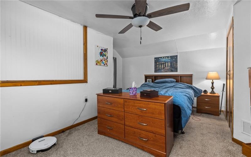 152 Haft St, Houston, 15342, 2 Bedroom Bedrooms, 6 Room Rooms,2 BathroomBathrooms,Residential,For Sale,Haft St,1774197