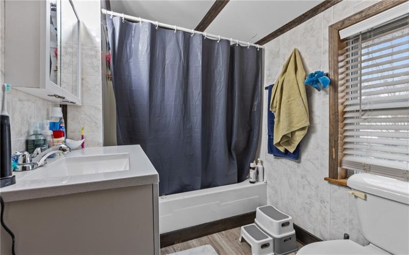 152 Haft St, Houston, 15342, 2 Bedroom Bedrooms, 6 Room Rooms,2 BathroomBathrooms,Residential,For Sale,Haft St,1774197
