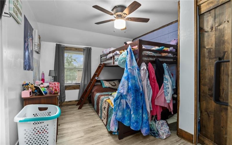 152 Haft St, Houston, 15342, 2 Bedroom Bedrooms, 6 Room Rooms,2 BathroomBathrooms,Residential,For Sale,Haft St,1774197
