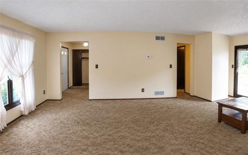 14 Park Dr, Atlasburg, 15004, 4 Bedroom Bedrooms, ,3 BathroomBathrooms,Residential,For Sale,Park Dr,1774120