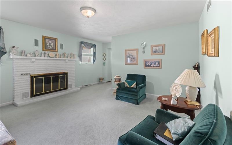 369 S Kings Creek Road, 15021, 15021, 4 Bedroom Bedrooms, 11 Room Rooms,3.1 BathroomBathrooms,Residential,For Sale,S Kings Creek Road,1773753
