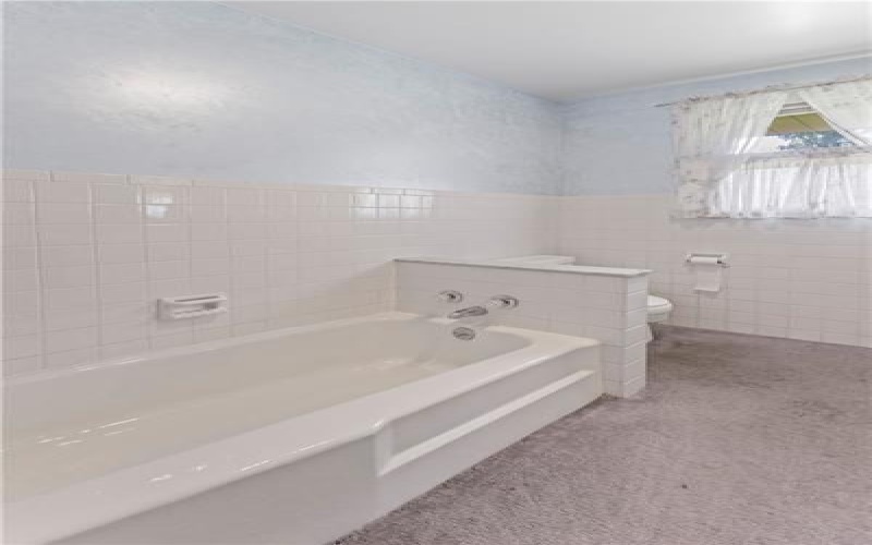 369 S Kings Creek Road, 15021, 15021, 4 Bedroom Bedrooms, 11 Room Rooms,3.1 BathroomBathrooms,Residential,For Sale,S Kings Creek Road,1773753