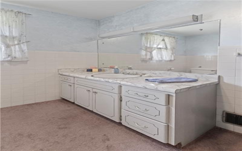 369 S Kings Creek Road, 15021, 15021, 4 Bedroom Bedrooms, 11 Room Rooms,3.1 BathroomBathrooms,Residential,For Sale,S Kings Creek Road,1773753