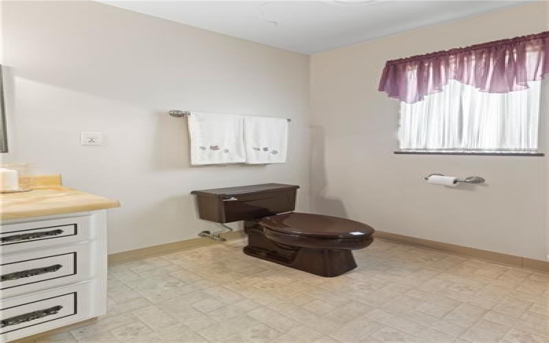 369 S Kings Creek Road, 15021, 15021, 4 Bedroom Bedrooms, 11 Room Rooms,3.1 BathroomBathrooms,Residential,For Sale,S Kings Creek Road,1773753