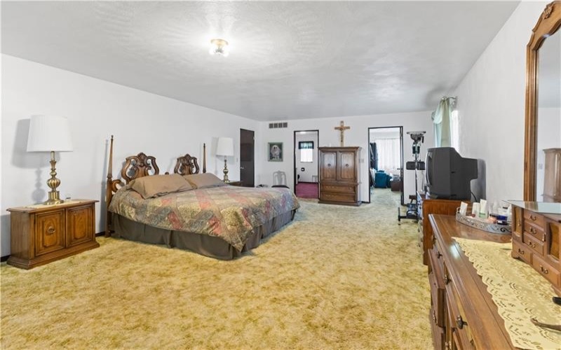 369 S Kings Creek Road, 15021, 15021, 4 Bedroom Bedrooms, 11 Room Rooms,3.1 BathroomBathrooms,Residential,For Sale,S Kings Creek Road,1773753