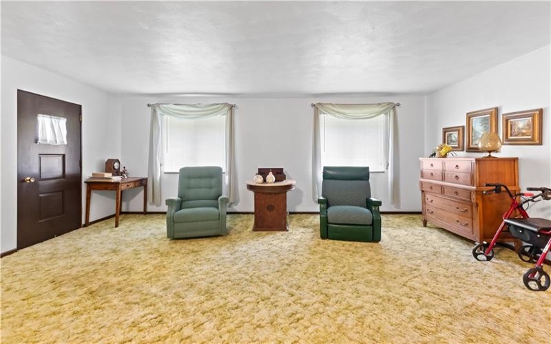 369 S Kings Creek Road, 15021, 15021, 4 Bedroom Bedrooms, 11 Room Rooms,3.1 BathroomBathrooms,Residential,For Sale,S Kings Creek Road,1773753