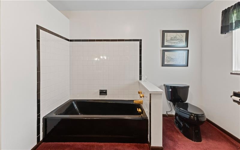 369 S Kings Creek Road, 15021, 15021, 4 Bedroom Bedrooms, 11 Room Rooms,3.1 BathroomBathrooms,Residential,For Sale,S Kings Creek Road,1773753