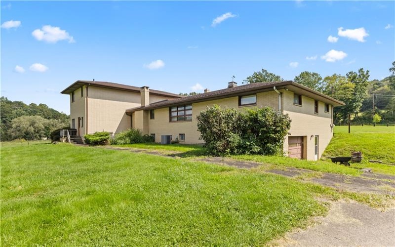 369 S Kings Creek Road, 15021, 15021, 4 Bedroom Bedrooms, 11 Room Rooms,3.1 BathroomBathrooms,Residential,For Sale,S Kings Creek Road,1773753