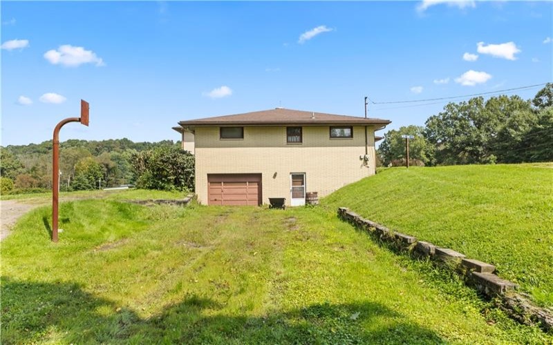 369 S Kings Creek Road, 15021, 15021, 4 Bedroom Bedrooms, 11 Room Rooms,3.1 BathroomBathrooms,Residential,For Sale,S Kings Creek Road,1773753
