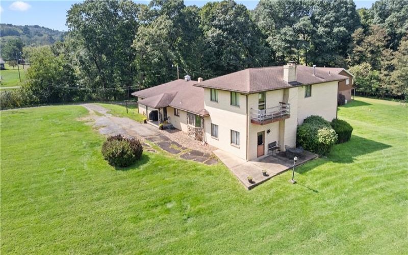 369 S Kings Creek Road, 15021, 15021, 4 Bedroom Bedrooms, 11 Room Rooms,3.1 BathroomBathrooms,Residential,For Sale,S Kings Creek Road,1773753