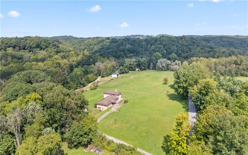 369 S Kings Creek Road, 15021, 15021, 4 Bedroom Bedrooms, 11 Room Rooms,3.1 BathroomBathrooms,Residential,For Sale,S Kings Creek Road,1773753
