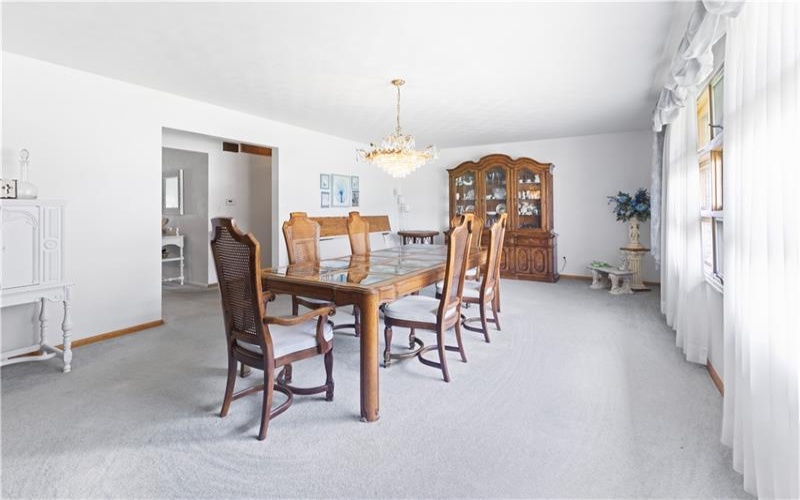 369 S Kings Creek Road, 15021, 15021, 4 Bedroom Bedrooms, 11 Room Rooms,3.1 BathroomBathrooms,Residential,For Sale,S Kings Creek Road,1773753