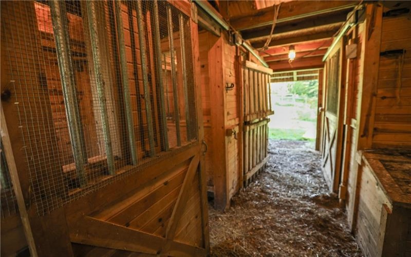 270 Mcdowell Ln, Canonsburg, 15317, 5 Bedroom Bedrooms, ,3 BathroomBathrooms,Farm-acreage-lot,For Sale,3 stall barn, 2 bay shed,Mcdowell Ln,1774039