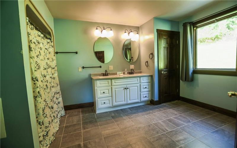 270 Mcdowell Ln, Canonsburg, 15317, 5 Bedroom Bedrooms, ,3 BathroomBathrooms,Farm-acreage-lot,For Sale,3 stall barn, 2 bay shed,Mcdowell Ln,1774039