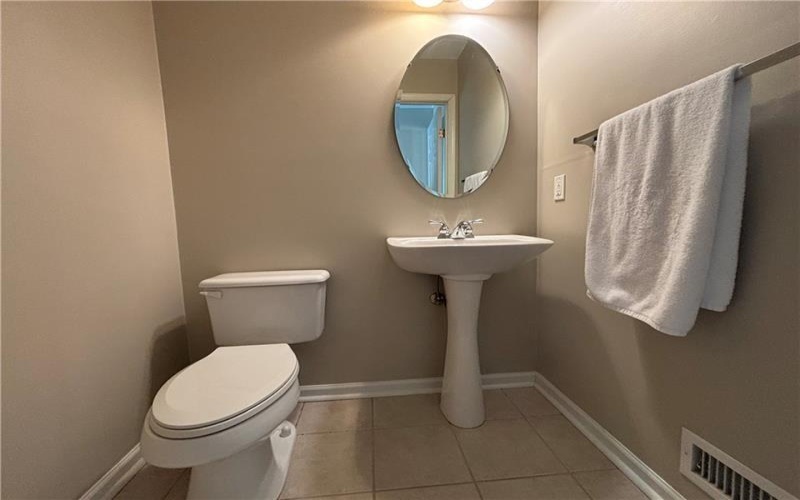 2006 Overlook Ct, Canonsburg, 15317, 3 Bedroom Bedrooms, ,2.1 BathroomBathrooms,Lease,For Rent,Overlook Ct,1774211