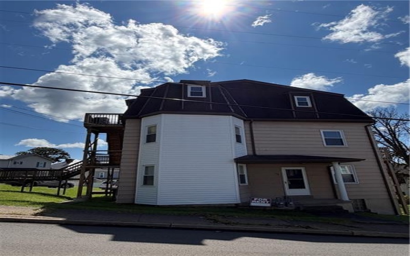 28 Observatory Street, Manor, 15665, ,Multi-unit,For Sale,Observatory Street,1774220