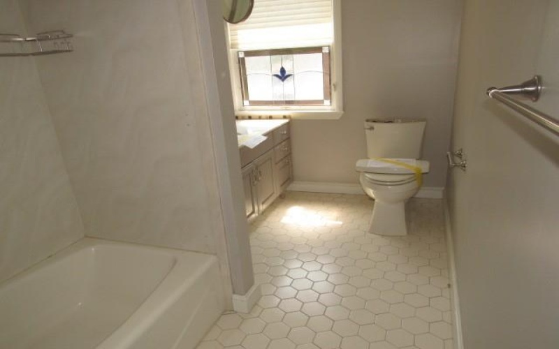 515 Luzerne Street, Johnstown, 15905, 4 Bedroom Bedrooms, 8 Room Rooms,4 BathroomBathrooms,Residential,For Sale,Luzerne Street,1774222