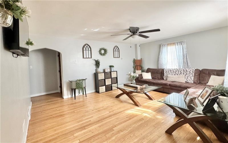 835 Graham St, Belle Vernon, 15012, 3 Bedroom Bedrooms, 7 Room Rooms,2 BathroomBathrooms,Residential,For Sale,Graham St,1774225
