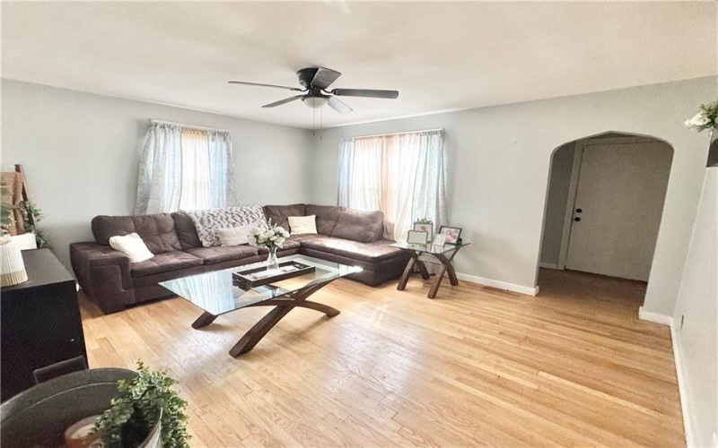 835 Graham St, Belle Vernon, 15012, 3 Bedroom Bedrooms, 7 Room Rooms,2 BathroomBathrooms,Residential,For Sale,Graham St,1774225