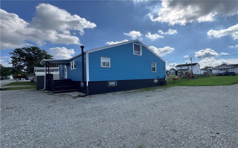 835 Graham St, Belle Vernon, 15012, 3 Bedroom Bedrooms, 7 Room Rooms,2 BathroomBathrooms,Residential,For Sale,Graham St,1774225