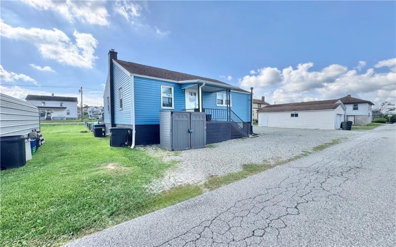 835 Graham St, Belle Vernon, 15012, 3 Bedroom Bedrooms, 7 Room Rooms,2 BathroomBathrooms,Residential,For Sale,Graham St,1774225