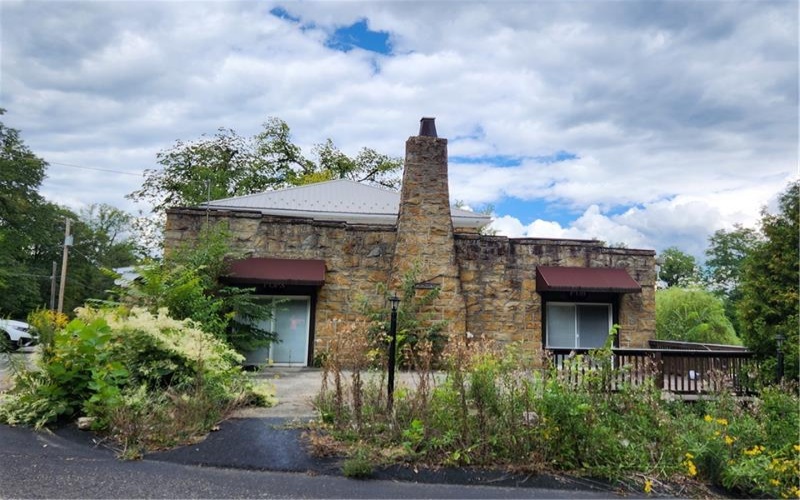 1129 State Route 30, Laughlintown, 15655, ,Commercial-industrial-business,For Sale,State Route 30,1774247