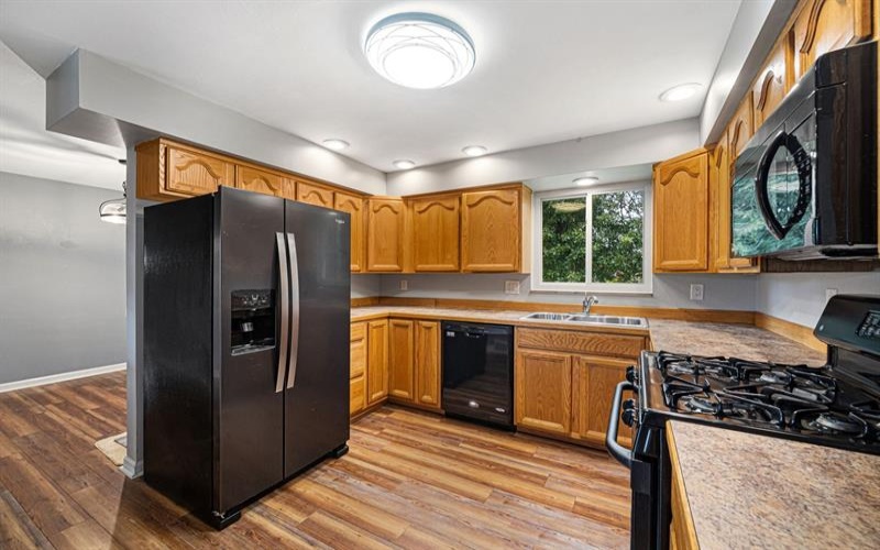 6715 Highland AVENUE, Finleyville, 15332, 3 Bedroom Bedrooms, 8 Room Rooms,1.1 BathroomBathrooms,Residential,For Sale,Highland,1774258