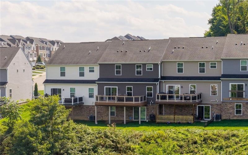 1435 Deer Creek Crossing Drive, Canonsburg, 15317, 3 Bedroom Bedrooms, 9 Room Rooms,3.1 BathroomBathrooms,Residential,For Sale,Deer Creek Crossing Drive,1774045
