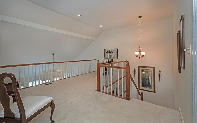 404 Waterside Drive, McMurray, 15317, 3 Bedroom Bedrooms, 10 Room Rooms,3.1 BathroomBathrooms,Residential,For Sale,Waterside Drive,1774151