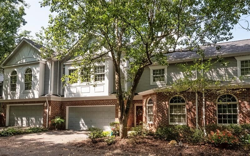 404 Waterside Drive, McMurray, 15317, 3 Bedroom Bedrooms, 10 Room Rooms,3.1 BathroomBathrooms,Residential,For Sale,Waterside Drive,1774151