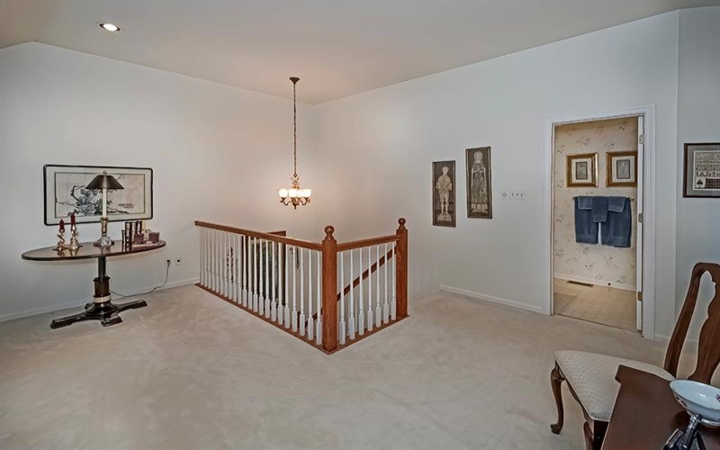 404 Waterside Drive, McMurray, 15317, 3 Bedroom Bedrooms, 10 Room Rooms,3.1 BathroomBathrooms,Residential,For Sale,Waterside Drive,1774151