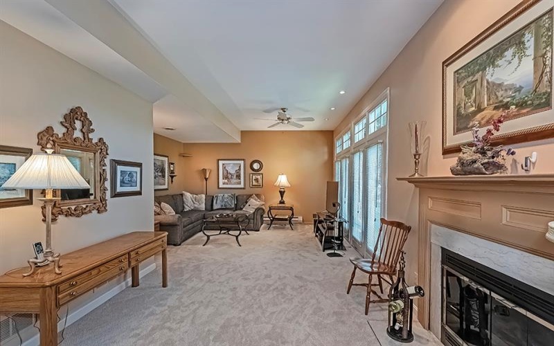 404 Waterside Drive, McMurray, 15317, 3 Bedroom Bedrooms, 10 Room Rooms,3.1 BathroomBathrooms,Residential,For Sale,Waterside Drive,1774151