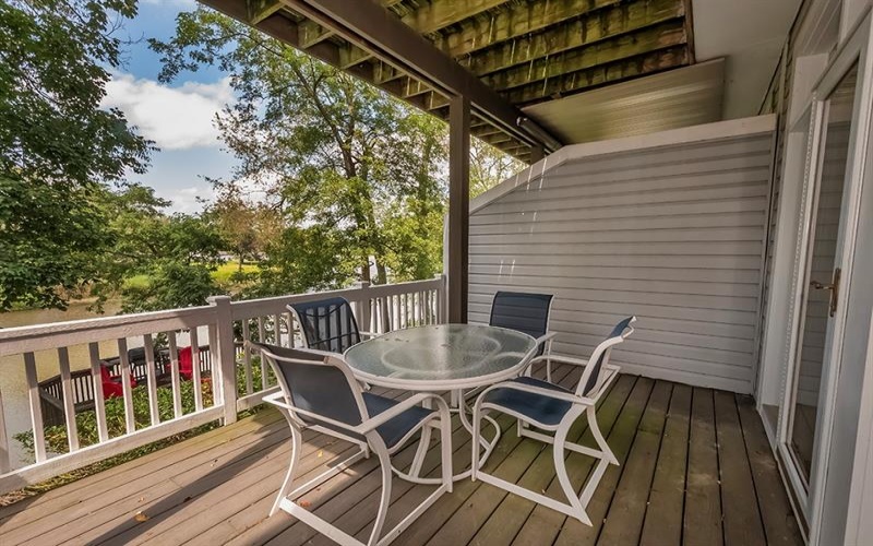 404 Waterside Drive, McMurray, 15317, 3 Bedroom Bedrooms, 10 Room Rooms,3.1 BathroomBathrooms,Residential,For Sale,Waterside Drive,1774151