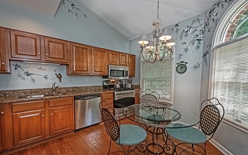 404 Waterside Drive, McMurray, 15317, 3 Bedroom Bedrooms, 10 Room Rooms,3.1 BathroomBathrooms,Residential,For Sale,Waterside Drive,1774151