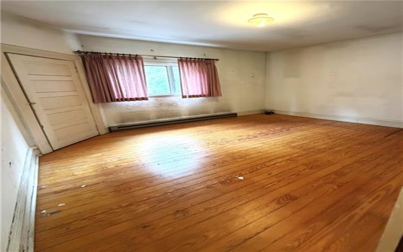 115 Main St, West Brownsville, 15417, 4 Bedroom Bedrooms, 8 Room Rooms,2 BathroomBathrooms,Residential,For Sale,Main St,1774281