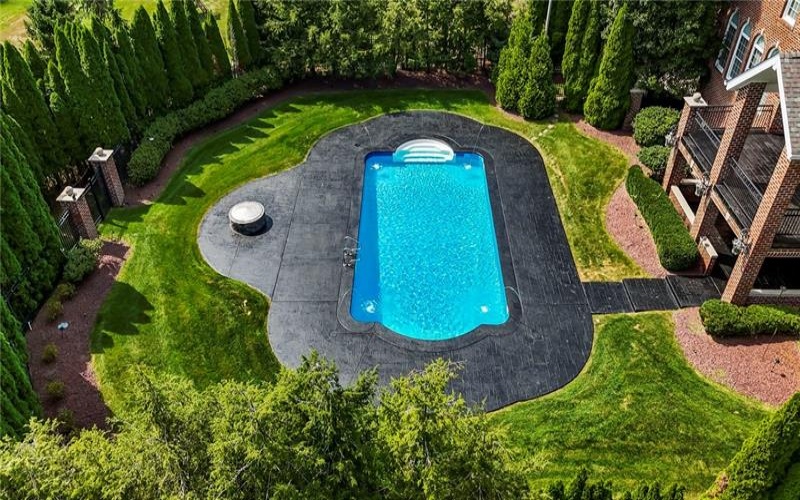 218 Canterwood Dr, Venetia, 15367, 5 Bedroom Bedrooms, 12 Room Rooms,4.1 BathroomBathrooms,Residential,For Sale,Canterwood Dr,1774300