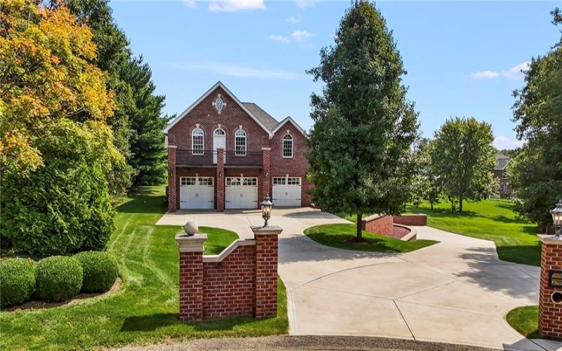 218 Canterwood Dr, Venetia, 15367, 5 Bedroom Bedrooms, 12 Room Rooms,4.1 BathroomBathrooms,Residential,For Sale,Canterwood Dr,1774300