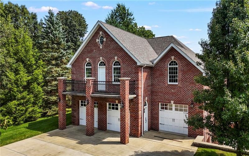 218 Canterwood Dr, Venetia, 15367, 5 Bedroom Bedrooms, 12 Room Rooms,4.1 BathroomBathrooms,Residential,For Sale,Canterwood Dr,1774300