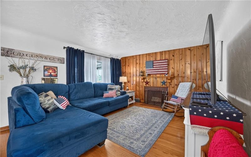 1005 Josephine St, Brownsville, 15417, 3 Bedroom Bedrooms, 5 Room Rooms,2.1 BathroomBathrooms,Residential,For Sale,Josephine St,1774310