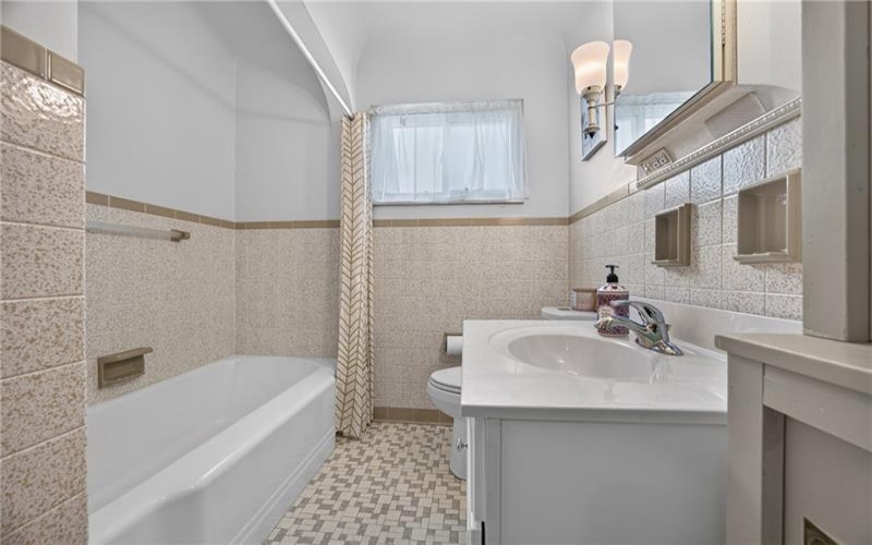 1005 Josephine St, Brownsville, 15417, 3 Bedroom Bedrooms, 5 Room Rooms,2.1 BathroomBathrooms,Residential,For Sale,Josephine St,1774310