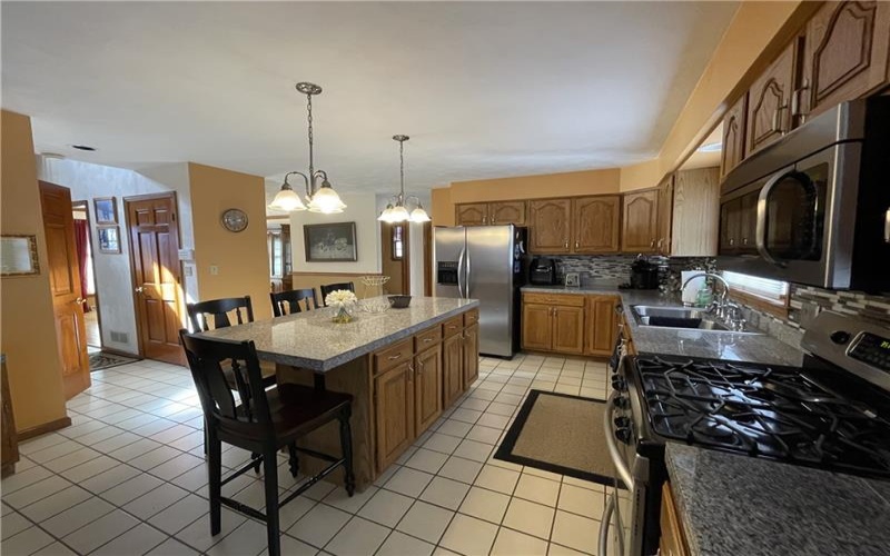 533 Austin St, Greensburg, 15601, 4 Bedroom Bedrooms, 13 Room Rooms,3.1 BathroomBathrooms,Residential,For Sale,Austin St,1744858