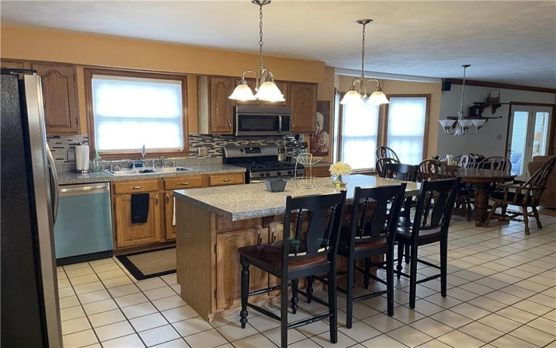 533 Austin St, Greensburg, 15601, 4 Bedroom Bedrooms, 13 Room Rooms,3.1 BathroomBathrooms,Residential,For Sale,Austin St,1744858