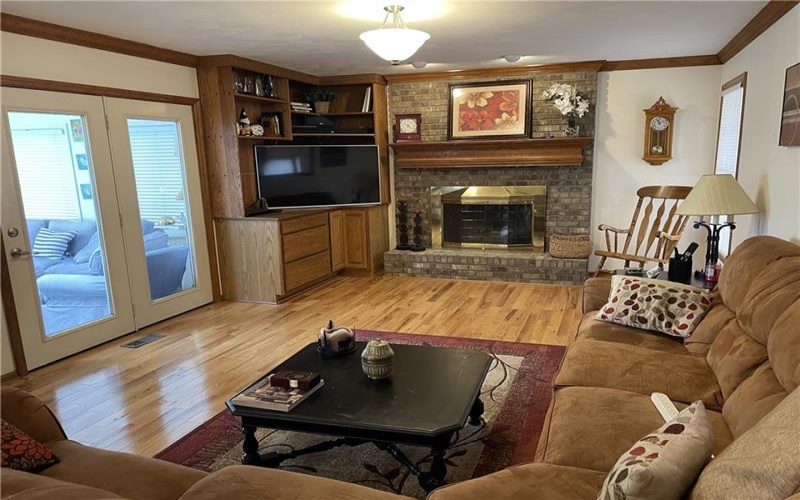 533 Austin St, Greensburg, 15601, 4 Bedroom Bedrooms, 13 Room Rooms,3.1 BathroomBathrooms,Residential,For Sale,Austin St,1744858
