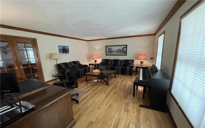 533 Austin St, Greensburg, 15601, 4 Bedroom Bedrooms, 13 Room Rooms,3.1 BathroomBathrooms,Residential,For Sale,Austin St,1744858