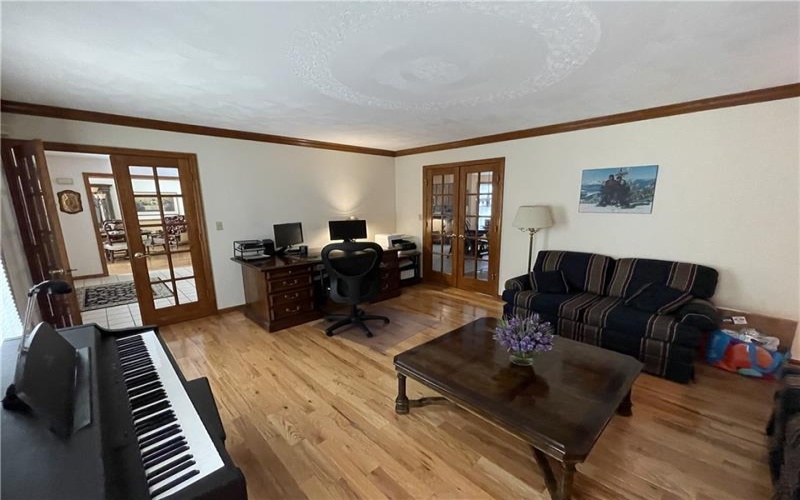 533 Austin St, Greensburg, 15601, 4 Bedroom Bedrooms, 13 Room Rooms,3.1 BathroomBathrooms,Residential,For Sale,Austin St,1744858