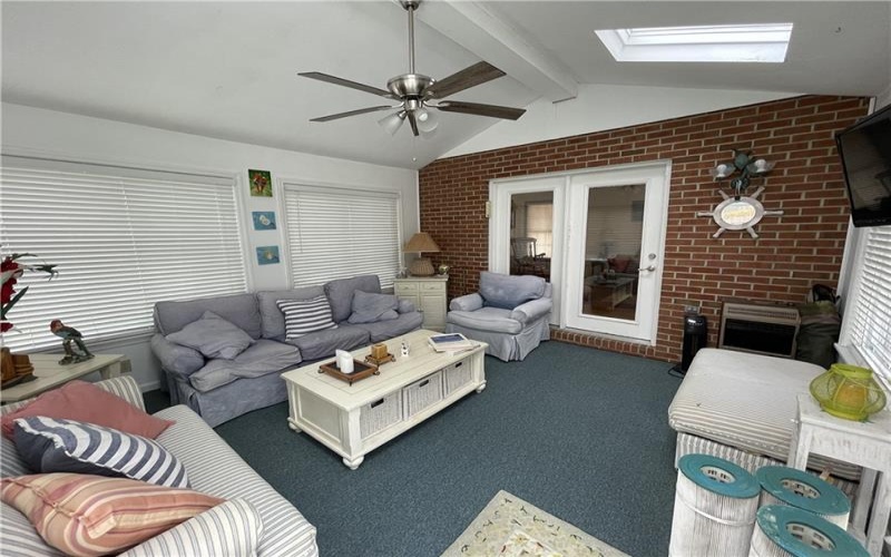 533 Austin St, Greensburg, 15601, 4 Bedroom Bedrooms, 13 Room Rooms,3.1 BathroomBathrooms,Residential,For Sale,Austin St,1744858
