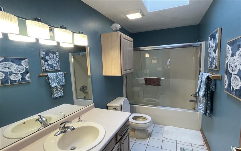 533 Austin St, Greensburg, 15601, 4 Bedroom Bedrooms, 13 Room Rooms,3.1 BathroomBathrooms,Residential,For Sale,Austin St,1744858