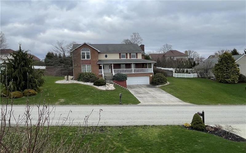 533 Austin St, Greensburg, 15601, 4 Bedroom Bedrooms, 13 Room Rooms,3.1 BathroomBathrooms,Residential,For Sale,Austin St,1744858