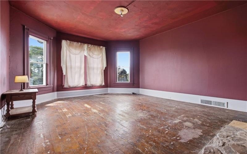 280 Locust Ave, Washington, 15301, 4 Bedroom Bedrooms, ,1.1 BathroomBathrooms,Residential,For Sale,Locust Ave,1770721