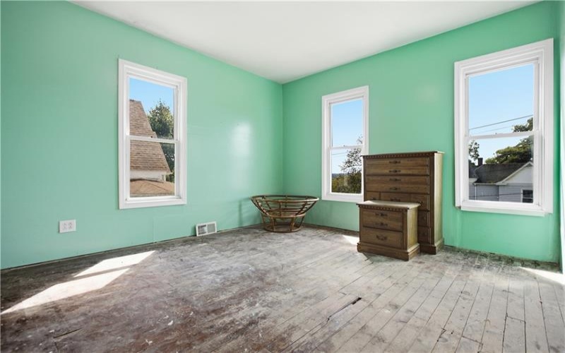 280 Locust Ave, Washington, 15301, 4 Bedroom Bedrooms, ,1.1 BathroomBathrooms,Residential,For Sale,Locust Ave,1770721